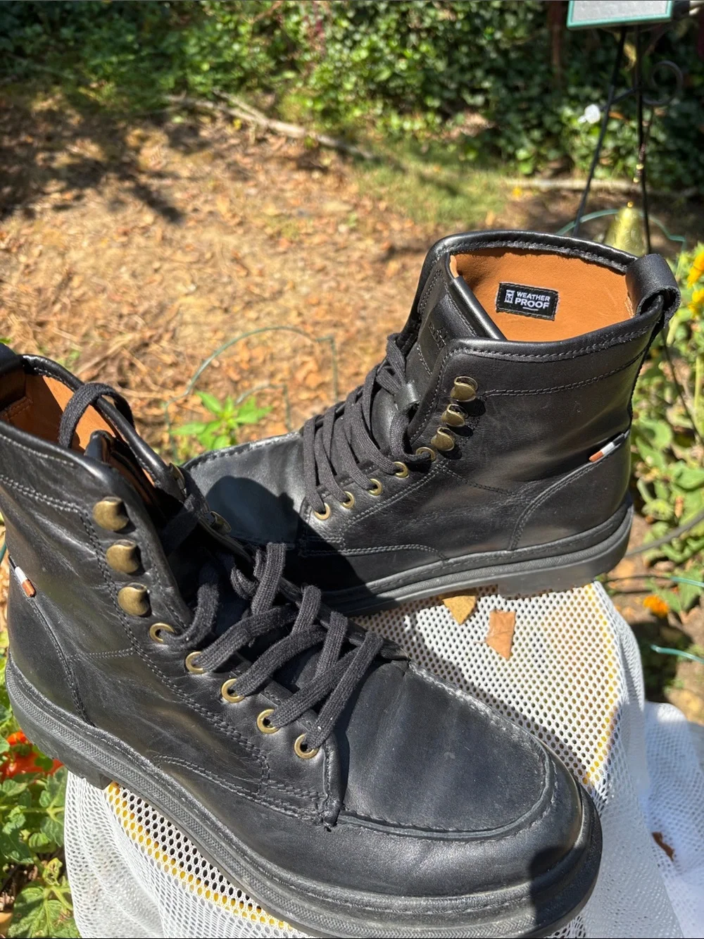 Allen Edmonds Black Leather Lace-Up Moc Toe Boots
